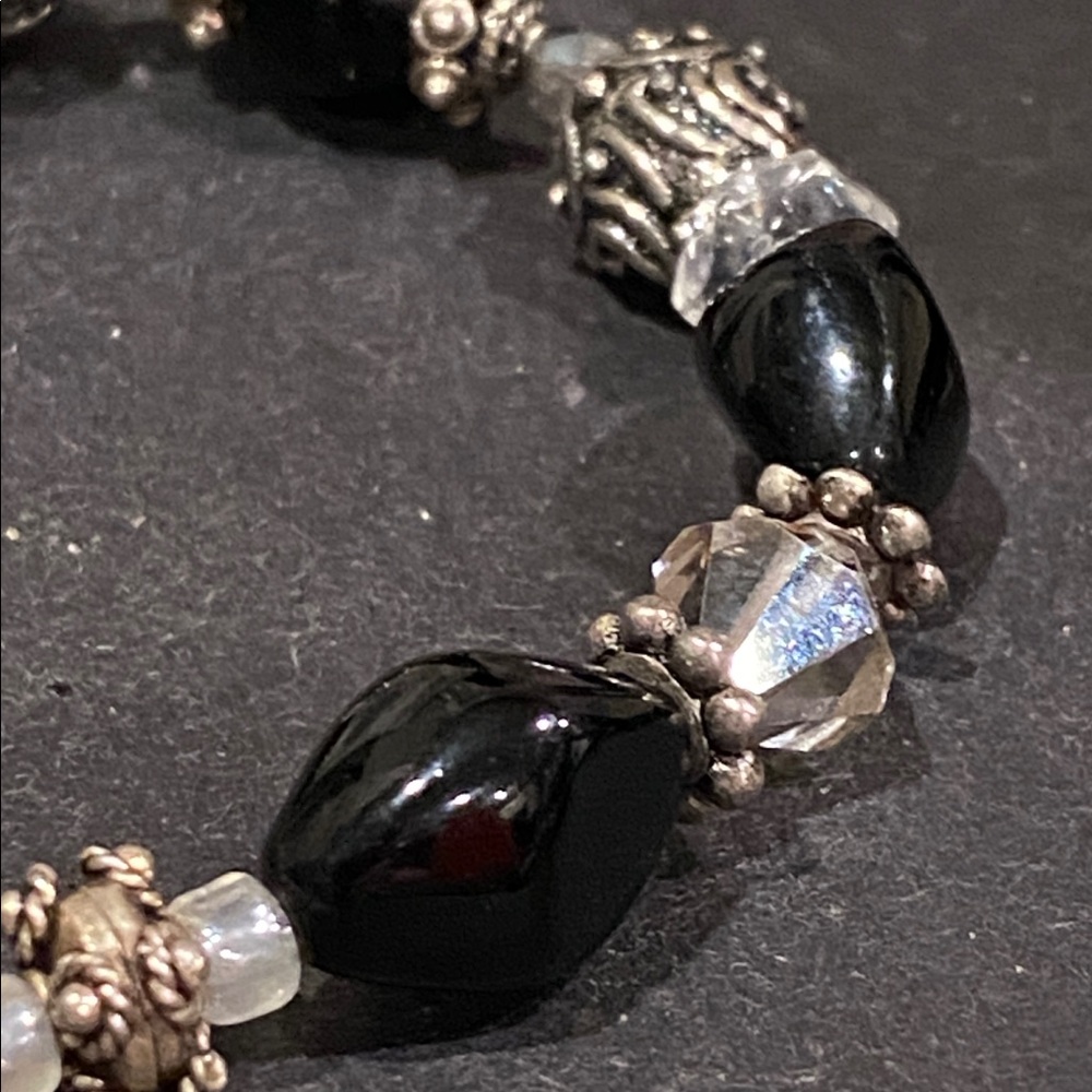 3/$10 Black and Silver Tone Beaded Bracelet - Picture 2 of 7